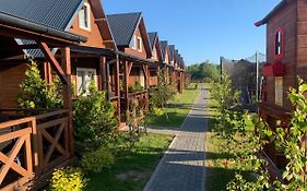 Pod Dębami Wicie- domki drewniane nad morzem